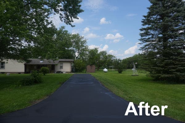 Driveway Sealcoating after